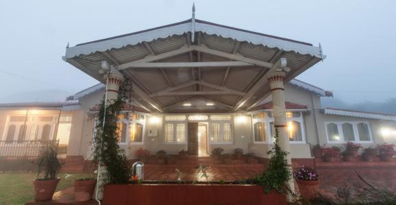 Bouganvilla Resort Udagamandalam Exterior foto